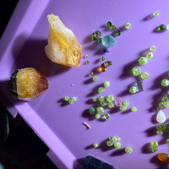 Assorted Gemstones Collection - Picture 6 of 15